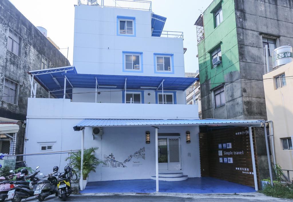 Simple Travel Hostel Donggang Bagian luar foto