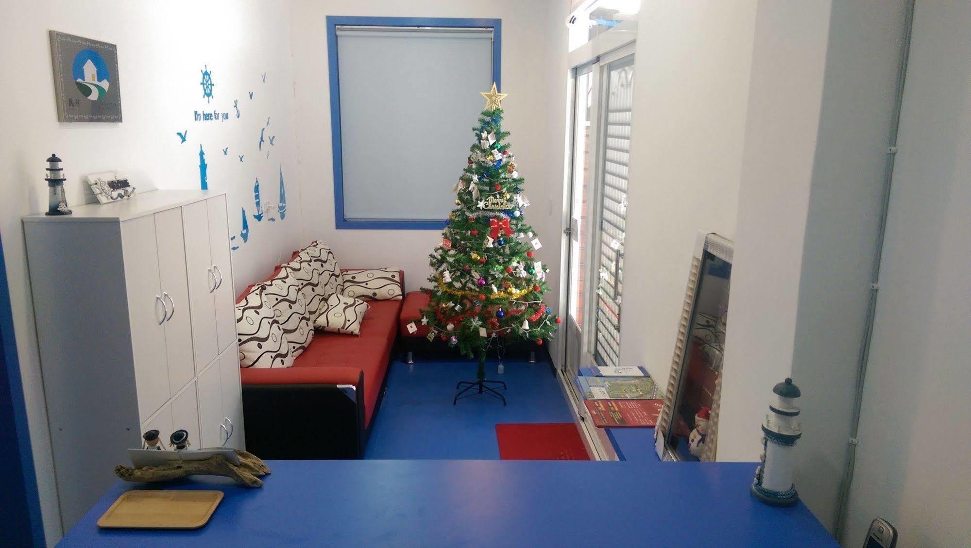Simple Travel Hostel Donggang Bagian luar foto