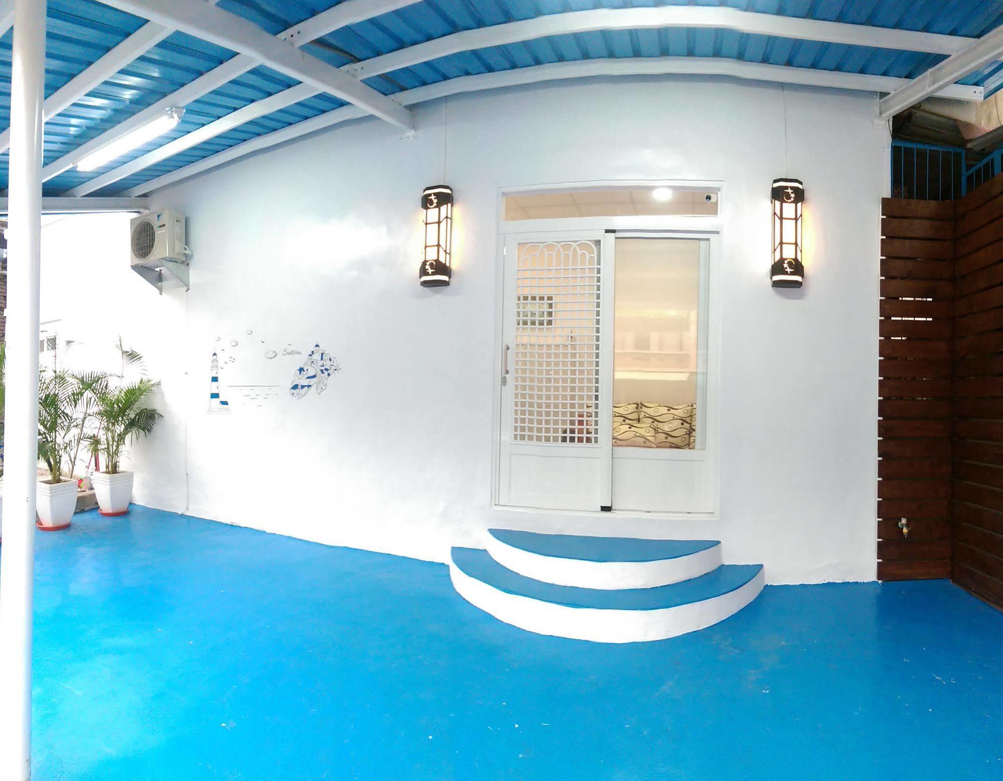 Simple Travel Hostel Donggang Bagian luar foto